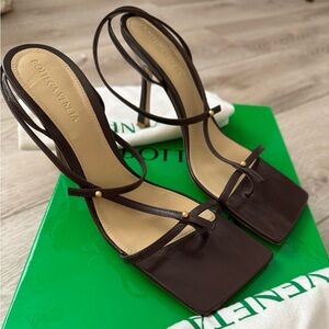 Bottega Veneta stretch sandal lounge heel